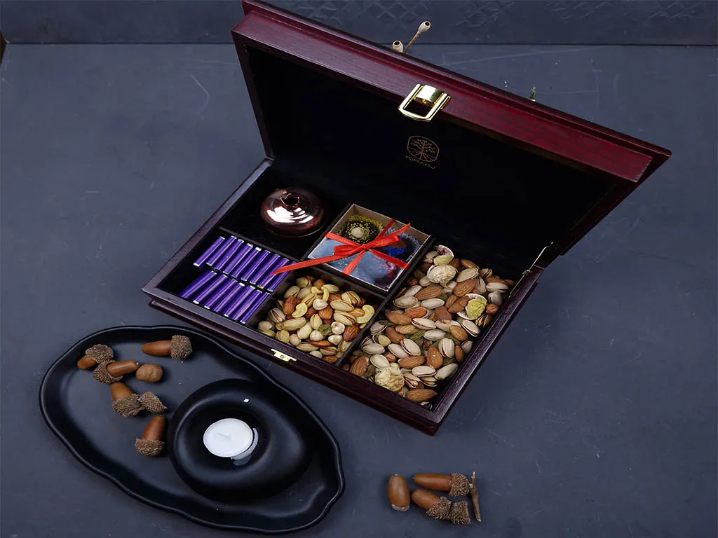 جعبه چوبی آجیل و شکلات