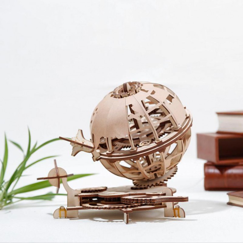 پازل چوبی مکانیکی کره در حال چرخش