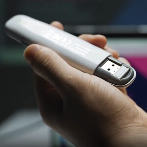 پوینتر پرزنتر لیزری شارژی ایکس او