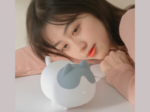 کیفیت چراغ خواب فانتزی شارژی رومیزی Cute cat silicone pat lamp induction dimming M21