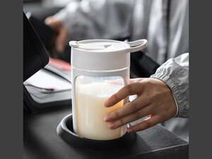 مخلوط ساز ورزشی شارژی 650 میلی لیتر EQURA Automatic Mixing Cup EQURA-02