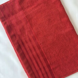 حوله ابریشم فاضل مدل p-05 سایز 40*80 سانتی متر