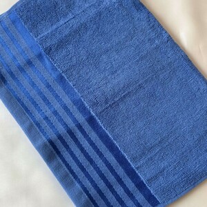 حوله ابریشم فاضل مدل p-05 سایز 40*80 سانتی متر