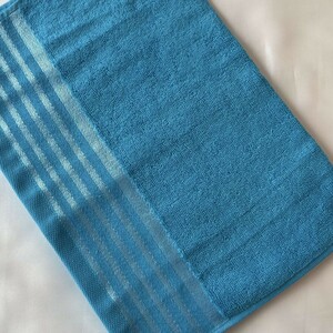 حوله ابریشم فاضل مدل p-05 سایز 40*80 سانتی متر