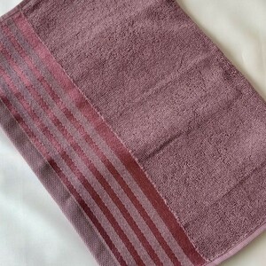 حوله ابریشم فاضل مدل p-05 سایز 40*80 سانتی متر