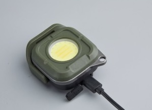 نور افکن کمپنگ سانری مدل  C1600