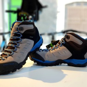 کفش کوهنوردی اسنوهاوک (SNOWHAWK) مدل ARIAS