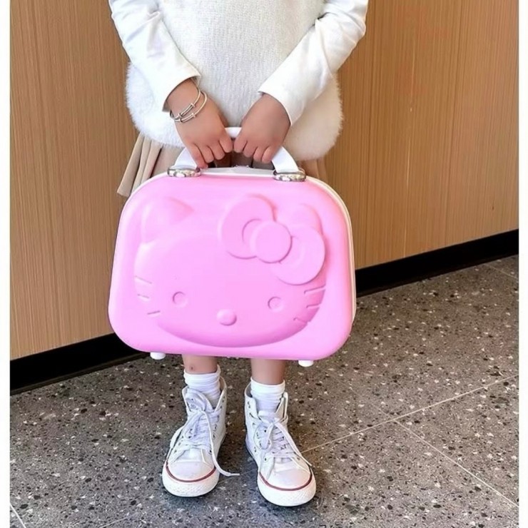 ساک دستی هلو کیتی