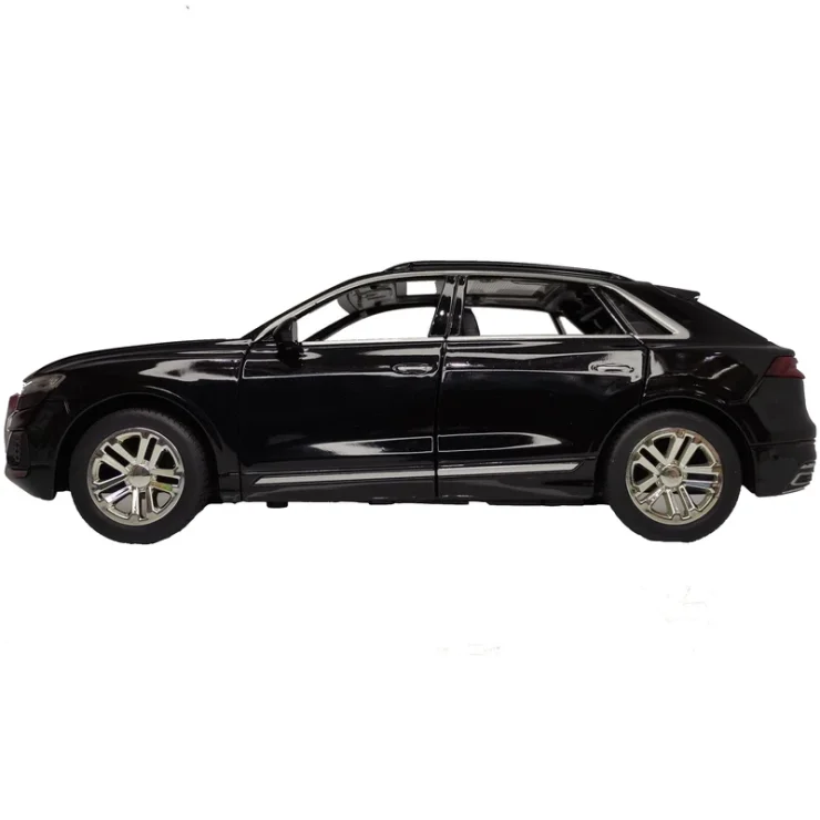 ماکت audi  Q8