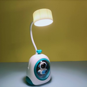 چراغ مطالعه طرح فضانورد