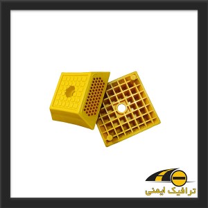 گل میخ ترافیکی پلاستیکی نگین دار