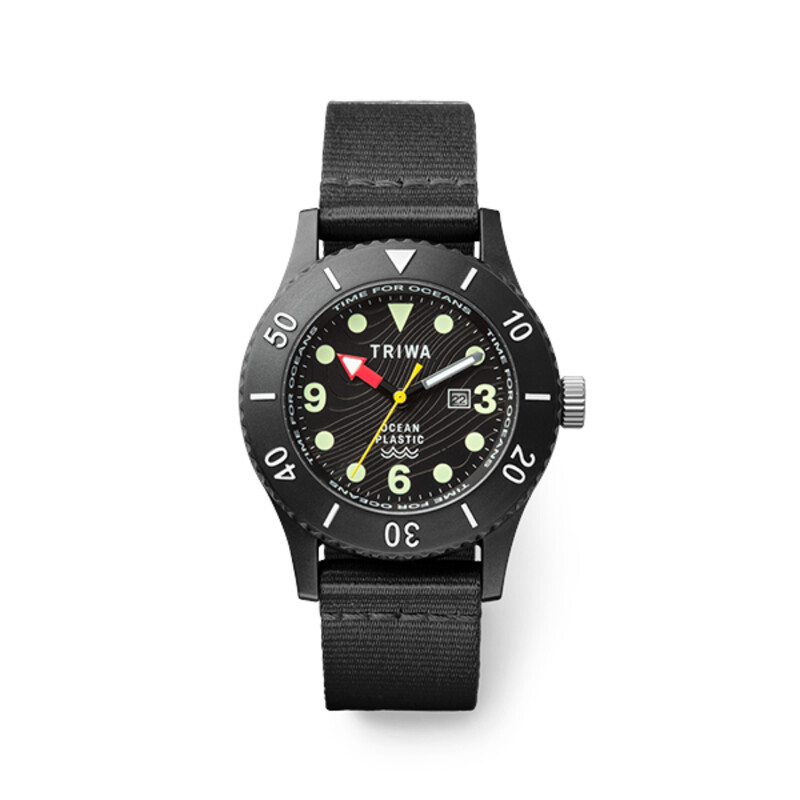 ساعت مچی عقربه ای تریوا مدل SUB Ocean Plastic – Octopus