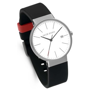 ساعت مچی عقربه ای Timeless Nordic 183 از نمای سه رخ