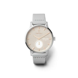 ساعت مچی عقربه ای زنانه تریوا Blush Svalan-Light Gray از نمای روبه رو