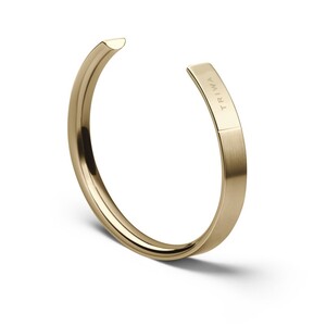 دستبند کاف استیل زنانه و مردانه تریوا Bracelet1,brass از نما سه بعدی