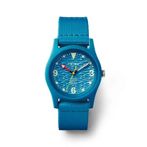 ساعت مچی عقربه ای تریوا  Ocean Plastic Turquoise از نما رو به رو