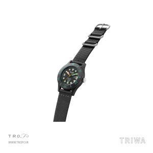 ساعت مچی عقربه ای زنانه مردانه تریوا (TRIWA) مدل SUB Ocean Plastic Turtle seaweed