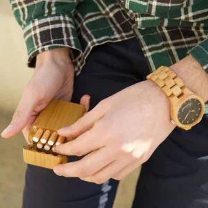 ساعت چوبی مردانه هولیکا دست‌ساز | چوب طبیعی مینیمال Twood تی وود