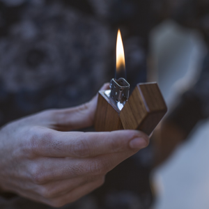 twood-premium-wood-lighter