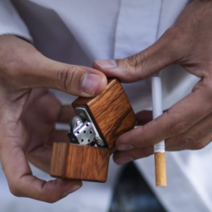 twood-engraved-wood-zippo