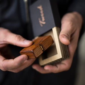 twood-minimal-wood-zippo