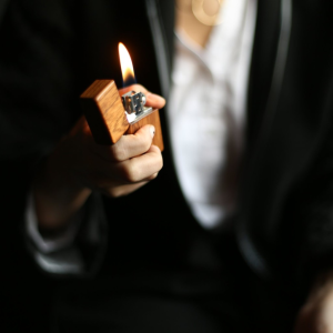 twood-premium-wood-lighter