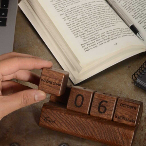 twood-undated-wooden-calendar