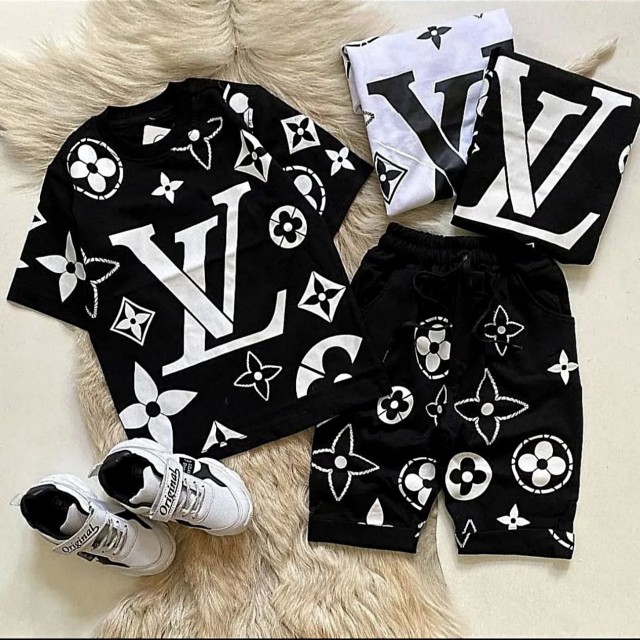 ست بلوز و شلوارک لوییزویتون اسپرت مناسب بهار و تابستانی