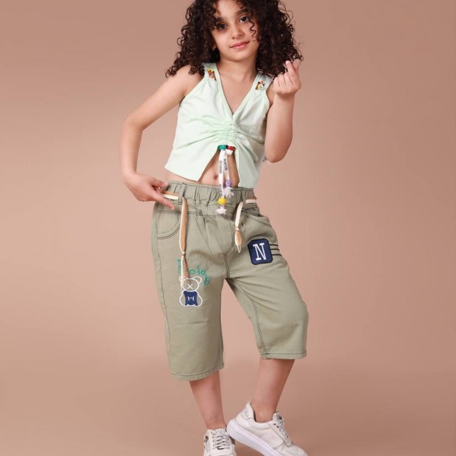 شلوارک کتان درجه یک گلدوزی خرسی اسپرت مناسب بهار و تابستان رنگ کرم و سبز