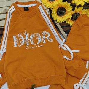 ست راحتی بلوز و شلوار Dior مناسب پاییز و زمستان