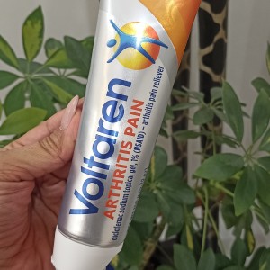ژل ضد درد آرتروز ولتارن voltaren تسکین موضعی قوی درد آرتروز با دیکلوفناک  150 گرمی ساخت آمریکا