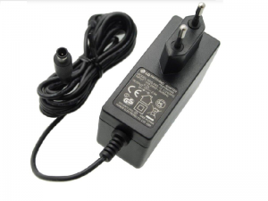 آداپتور مانیتور 12 ولت 3 آمپر  سایز 4.4×6.5