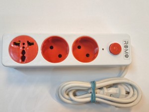 چند راهی 4 خانه برق رومو با کابل 2.5 متری