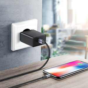 کابل تبدیل usb-c به لایتنینگ یوگرین مدل US304 طول 1 متر