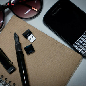 فلش مموری USB 3.0 سیلیکون پاور مدل Jewel J06 ظرفیت 32 گیگابایت