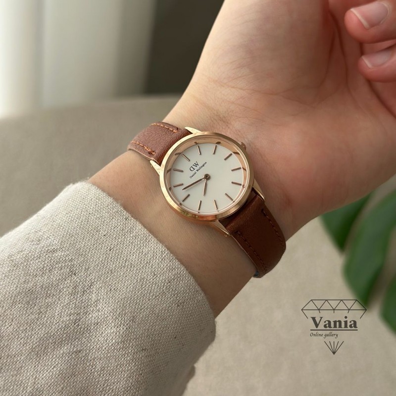 ساعت DW کد As1257