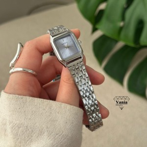 ساعت صفحه آبی
