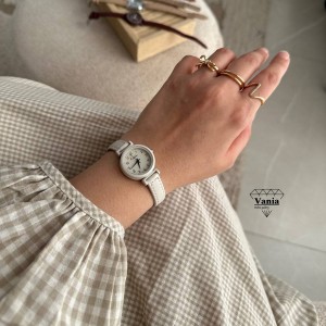 خرید ساعت چرمی رنگ کرم