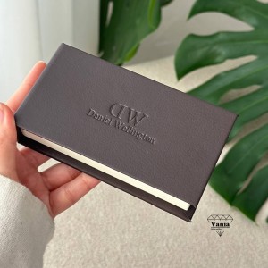 ساعت با جعبه اصلی