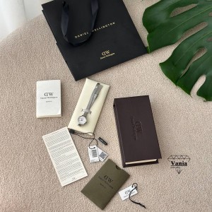 ساعت رنگ ثابت