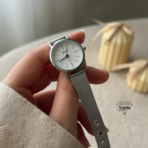 ساعت مینیمال دخترونه