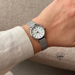 ساعت دخترانه مینیمال