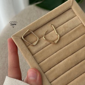 گوشواره دخترونه مینیمال