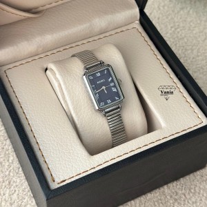 ساعت تمام استیل