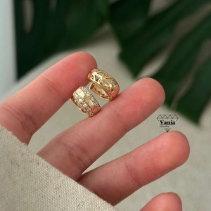 گوشواره حلقه ای نگین دار صدف