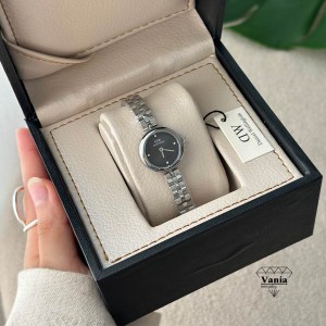 ساعت ظریف مینیمال