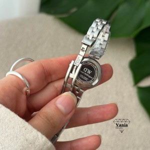 ساعت استیل و رنگ ثابت