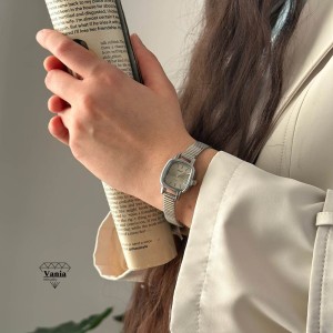 ساعت صفحه دودی