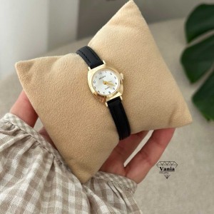 ساعت صفحه ریز
