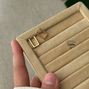 گوشواره رنگ ثابت